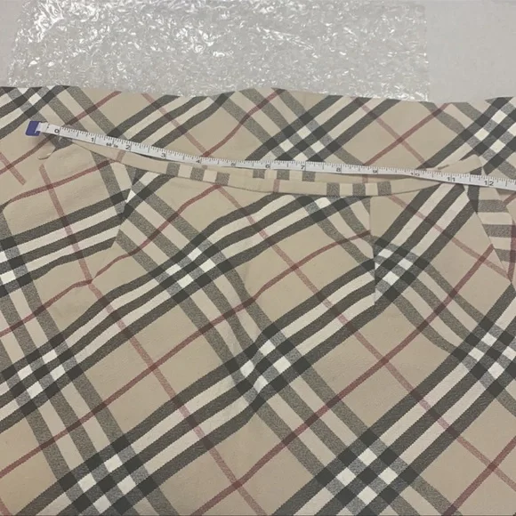 ⭐️Authentic Burberry Check Nova Skirt - Picture 3 of 5